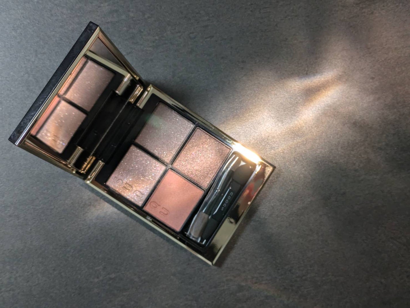 シグニチャー カラー アイズ/SUQQU/アイシャドウパレットを使ったクチコミ(4枚目)