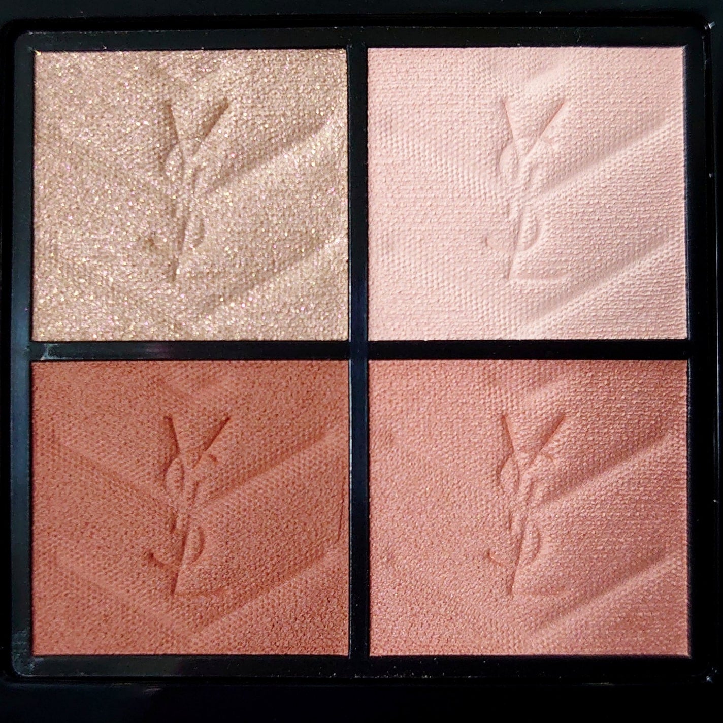 クチュール ミニ クラッチ/YVES SAINT LAURENT BEAUTE/アイシャドウパレットを使ったクチコミ(2枚目)