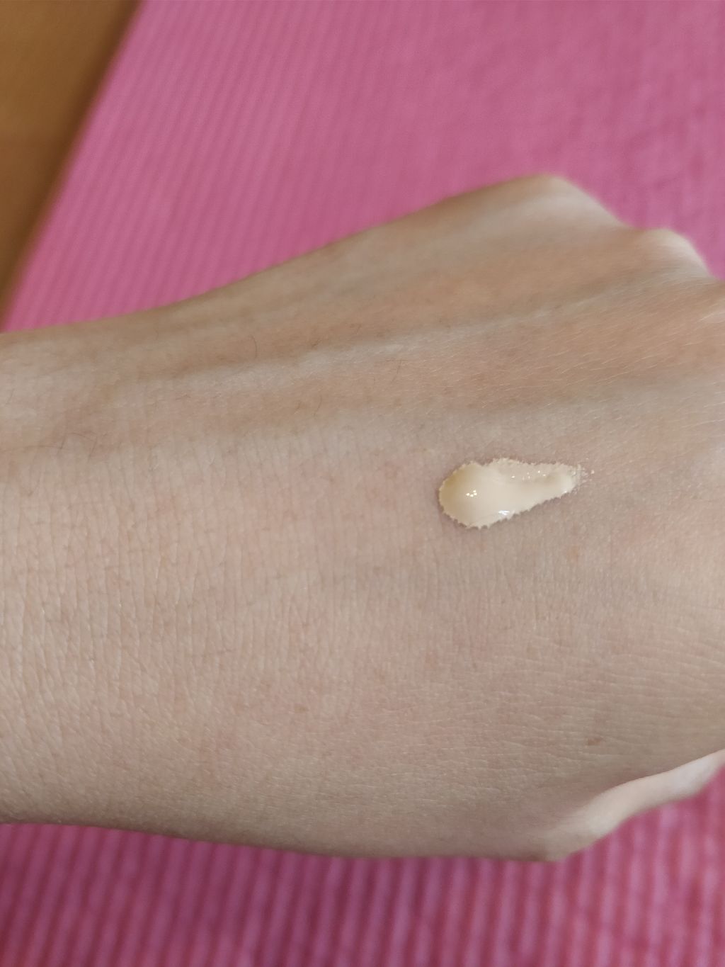 ヘルシーミックス セラム ファンデーション/BOURJOIS/リキッドファンデーションを使ったクチコミ（2枚目）