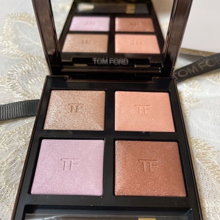 アイ カラー クォード 33 ローズ プリズム / TOM FORD BEAUTY アイ カラー クォード 33 ローズ プリズム / TOM FORD BEAUTY