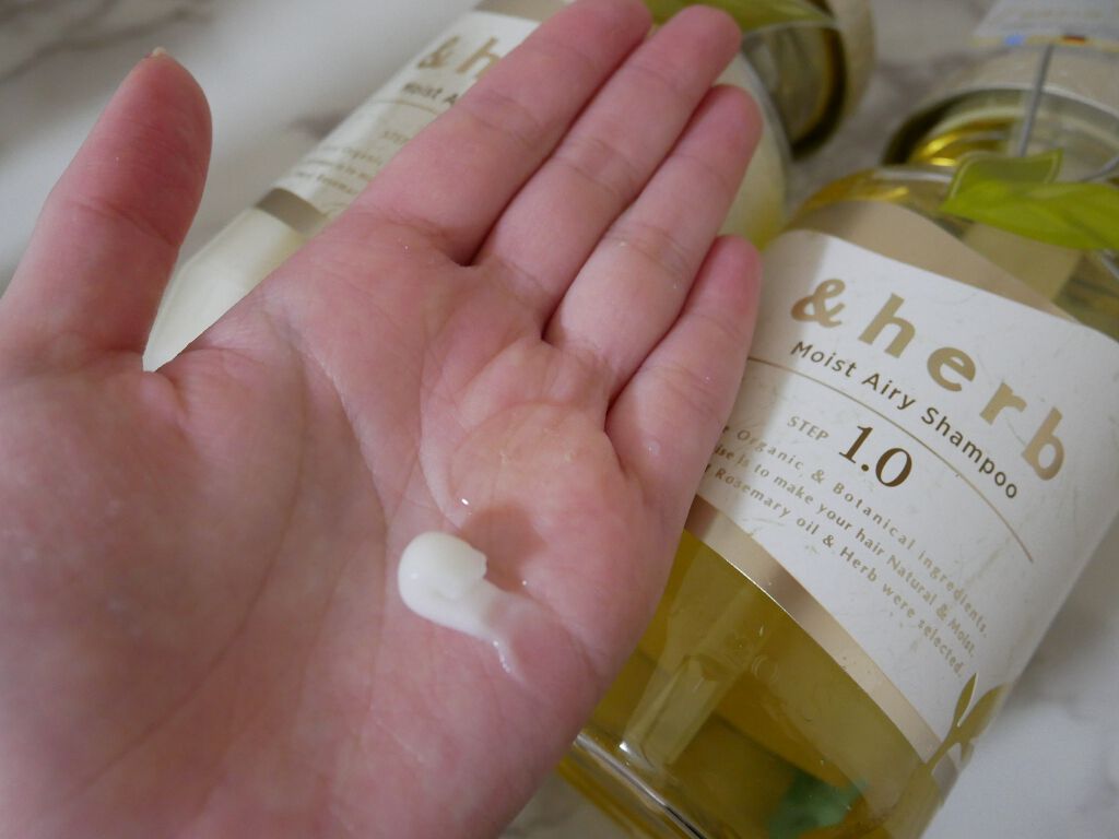 モイストエアリーシャンプー1.0/&herb/市販シャンプーを使ったクチコミ(2枚目)