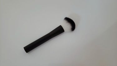 UR GLAM　POWDER BRUSH/U R GLAM/メイクブラシを使ったクチコミ（3枚目）