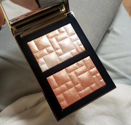 ハイライティング パウダー デュオ(LOVES RADIANCE COLLECTION)/BOBBI BROWN/パウダーハイライトを使ったクチコミ(1枚目)