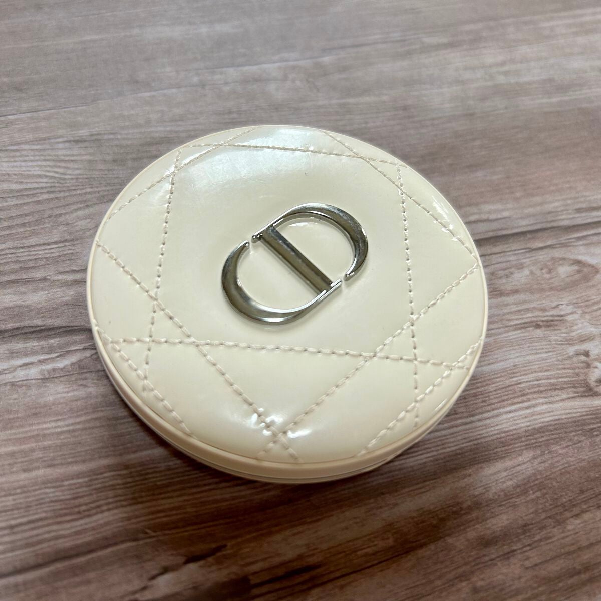 ディオールスキン フォーエヴァー クチュール ルミナイザー/Dior/プレストパウダーを使ったクチコミ(2枚目)