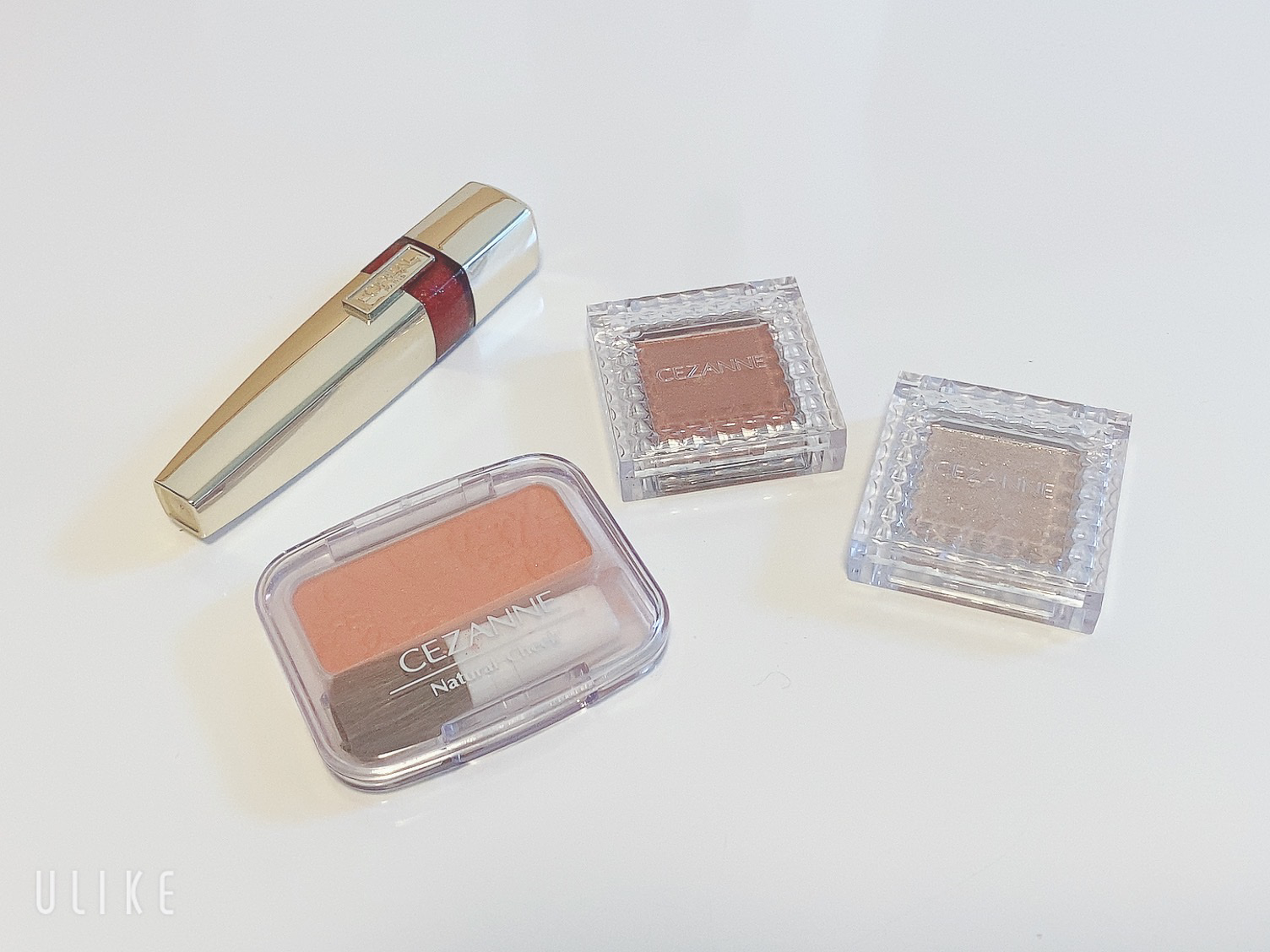 シャインカレス/ロレアル パリ/口紅を使ったクチコミ（1枚目）