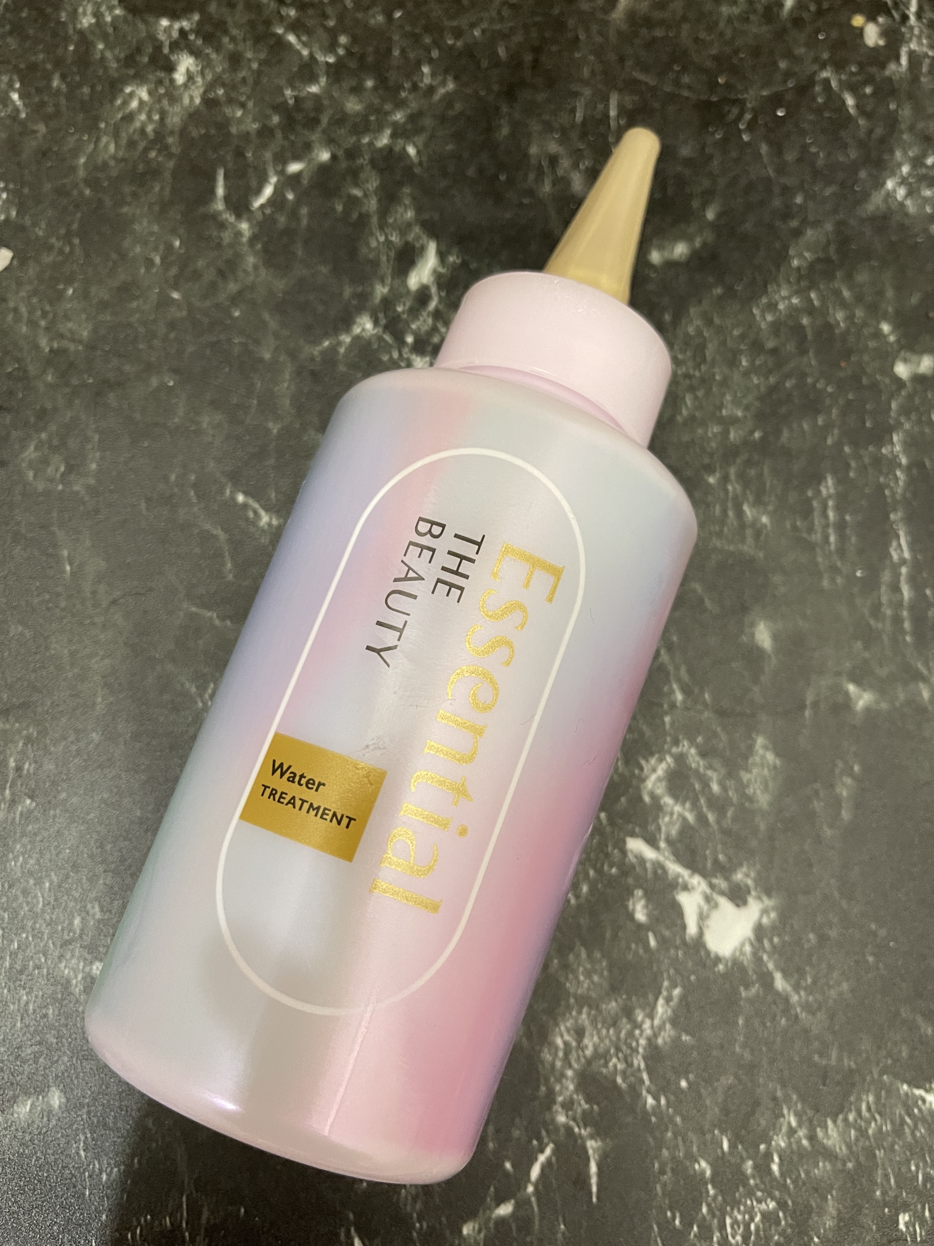 エッセンシャル プレミアム ウォータートリートメント EXスムース/エッセンシャル/アウトバストリートメントを使ったクチコミ（1枚目）