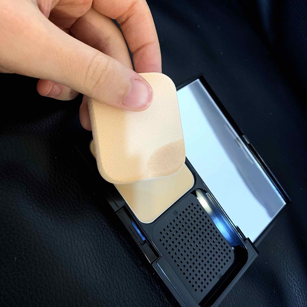 MiMC ミネラルクリーミーファンデーションのクチコミ「普段使いのファンデーションだと思ってパフに付けてみるとしっとりとしていて驚きます。
パフに乗せ.....」（2枚目）