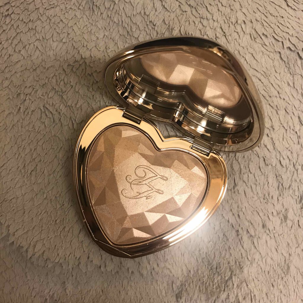 ラブ ライト ハイライター/Too Faced/パウダーハイライトを使ったクチコミ（1枚目）