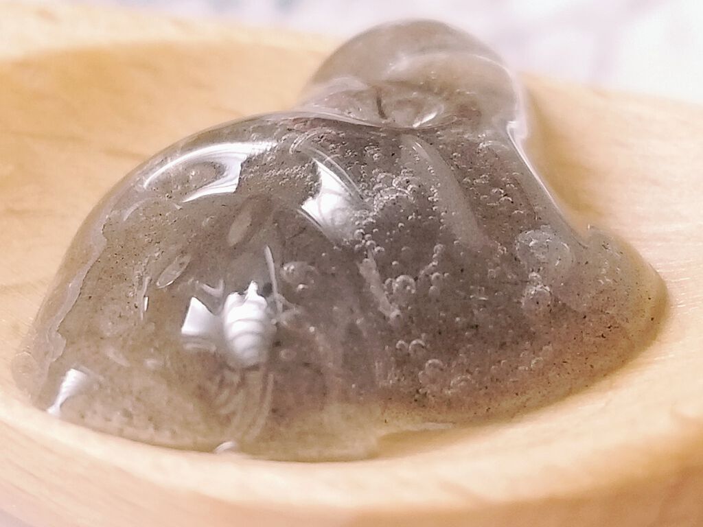 JUSO KURO PEELING（重曹配合ピーリングジェル）/NAKUNA-RE/ピーリングを使ったクチコミ（3枚目）