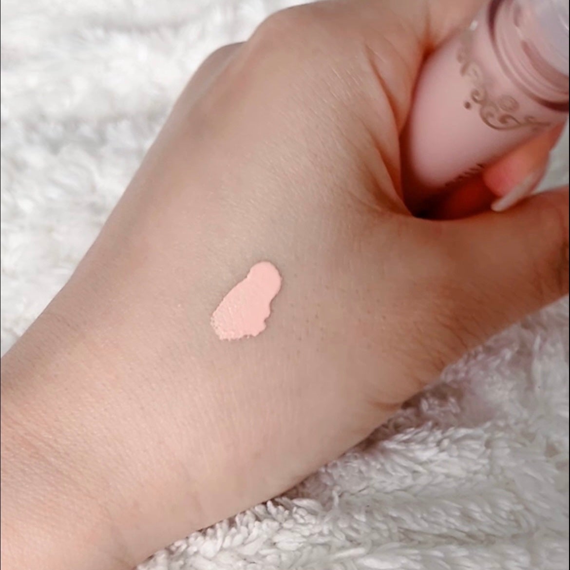 ダイヤモンドティップス コンシーラー<カバータイプ>/JILL STUART/リキッドコンシーラーを使ったクチコミ(4枚目)