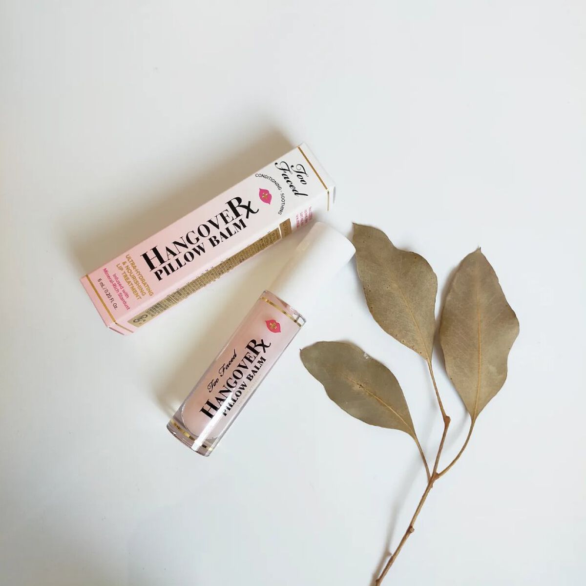 ～トゥー フェイスド ハングオーバー～ ピロー バーム リップ トリートメント/Too Faced/リップ美容液を使ったクチコミ（1枚目）