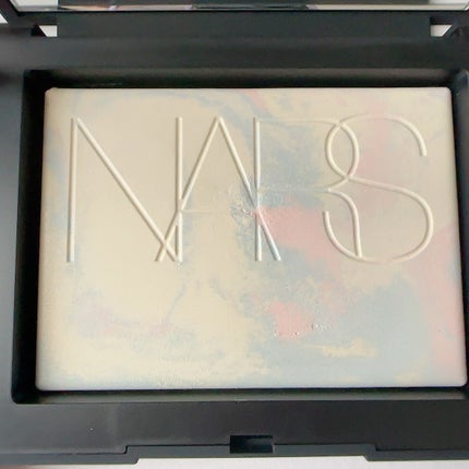 ライトリフレクティング プリズマティックパウダー/NARS/プレストパウダーを使ったクチコミ(2枚目)
