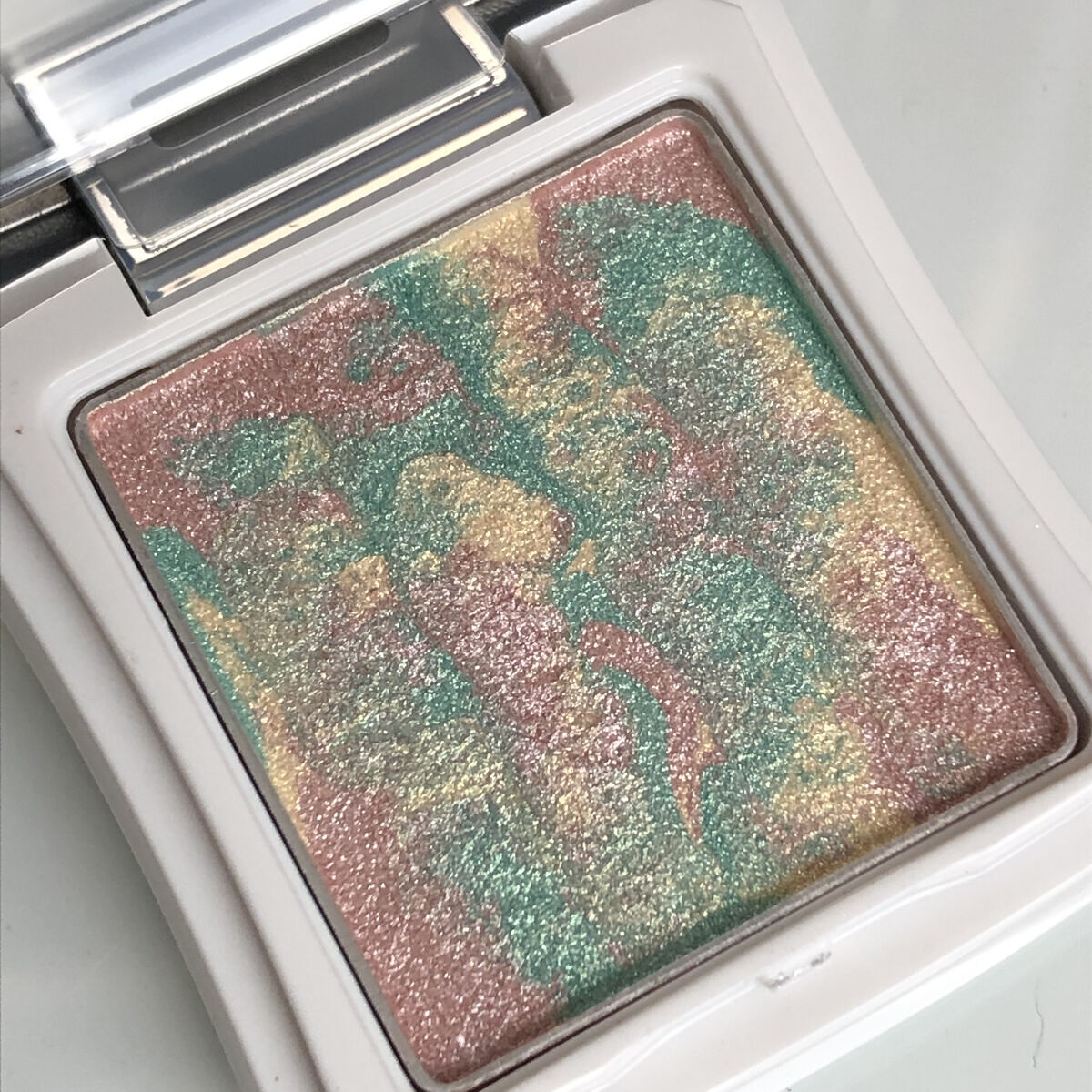 カラーリング アイカラー 100 ドリーミーなシュガーアイス/ANNA SUI/単色アイシャドウを使ったクチコミ（2枚目）