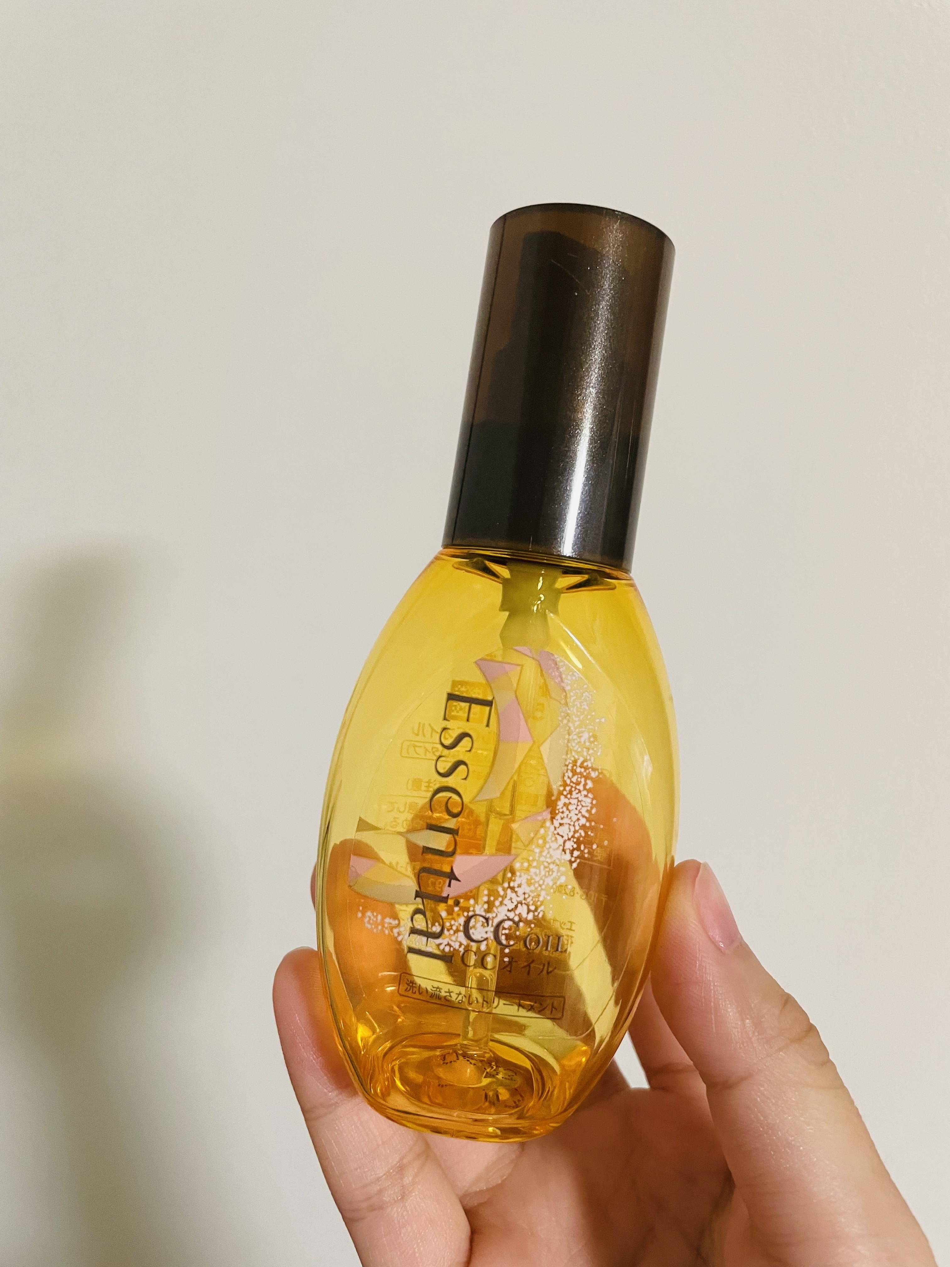 CCオイル/エッセンシャル/ヘアオイルを使ったクチコミ（1枚目）