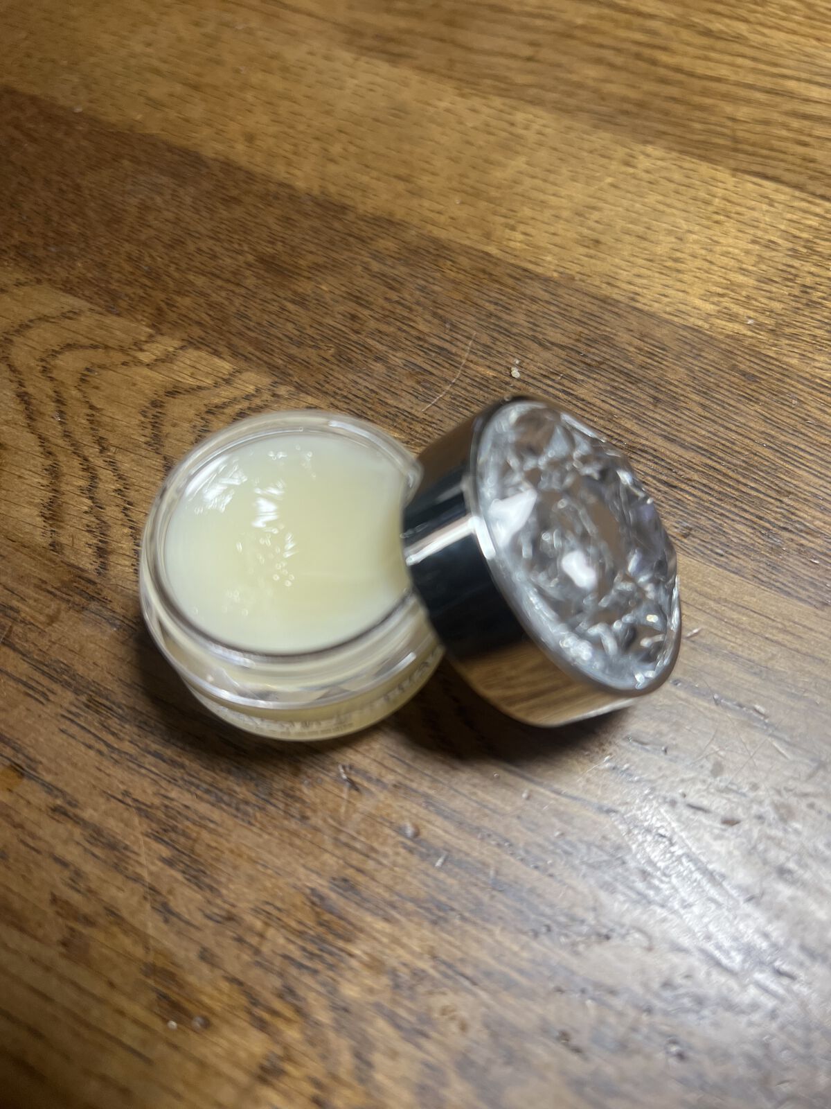 ジルスチュアート リップバーム ブルーミングペアー/JILL STUART/リップバームを使ったクチコミ（1枚目）