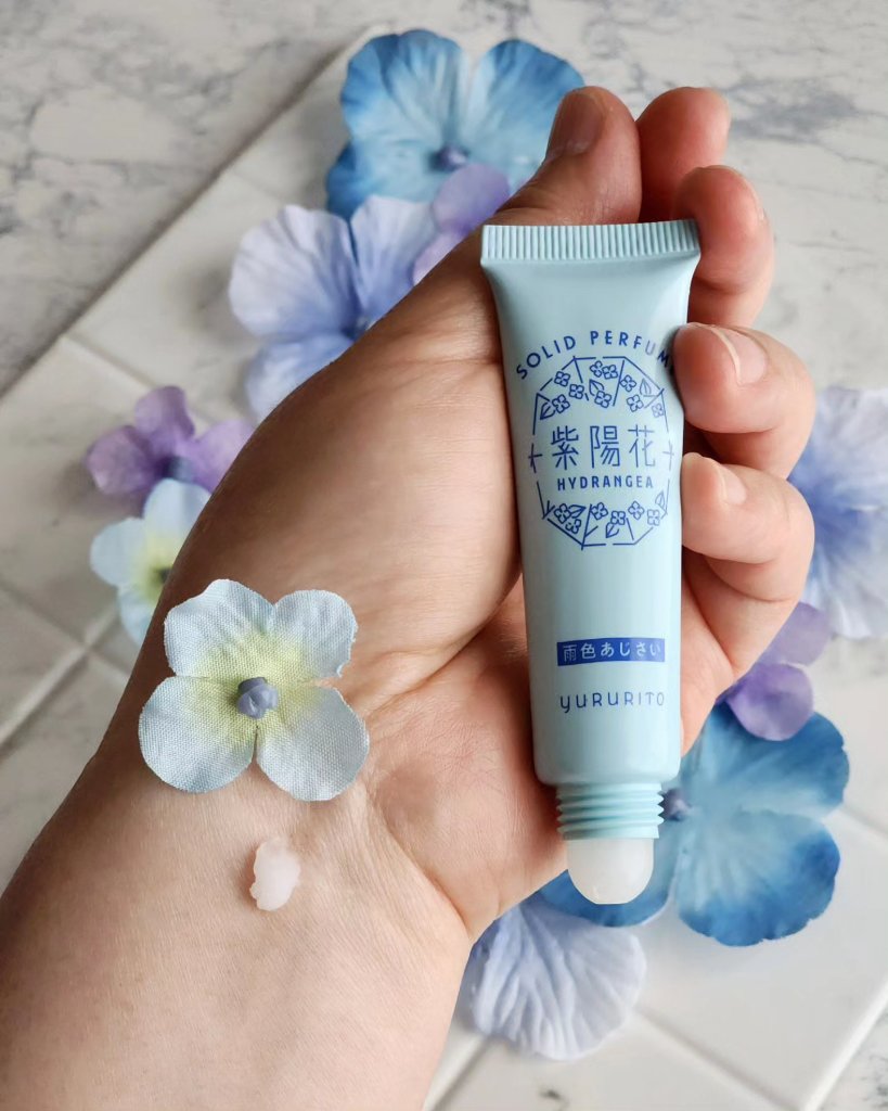 ゆるりと 紫陽花 練り香水 雨色あじさい/ゆるりと/練り香水を使ったクチコミ（1枚目）