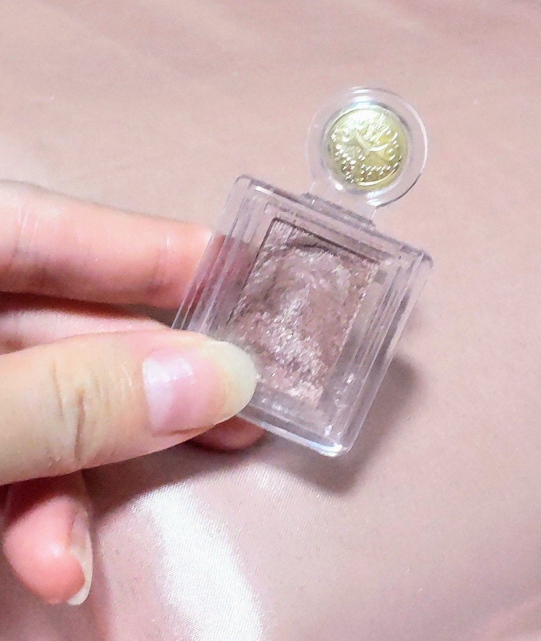 なの on LIPS 「♡愛用アイシャドウ♡(ずっとやってみたかった念願のスウォッチな..」(1枚目)