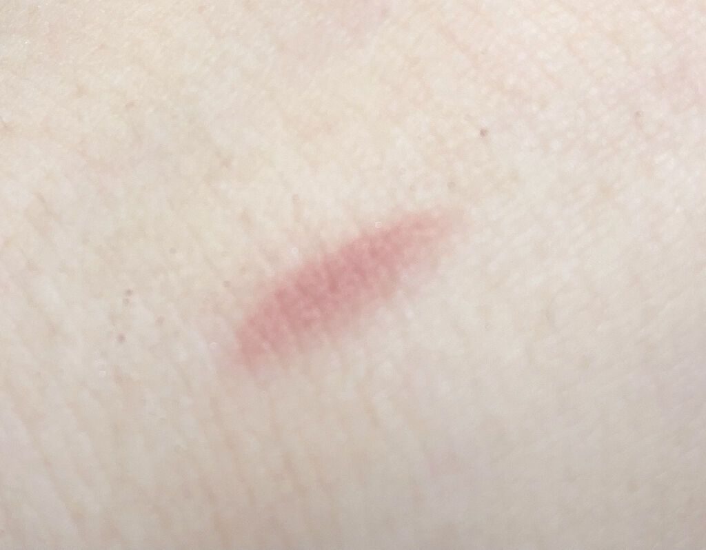 ニューデップスアイシャドウ SH004 アンフレーム/hince/単色アイシャドウを使ったクチコミ（3枚目）