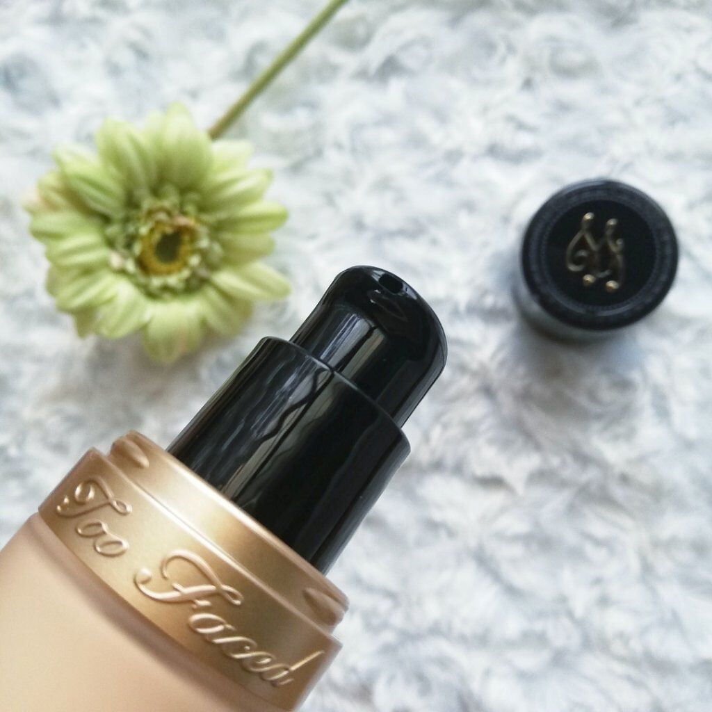 ボーン ディス ウェイ アンディテクタブル 24H マット ファンデーション/Too Faced/リキッドファンデーションを使ったクチコミ（2枚目）