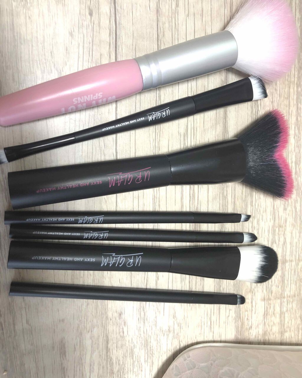 UR GLAM　V POWDER BRUSH（Vパウダーブラシ）/U R GLAM/メイクブラシを使ったクチコミ（1枚目）