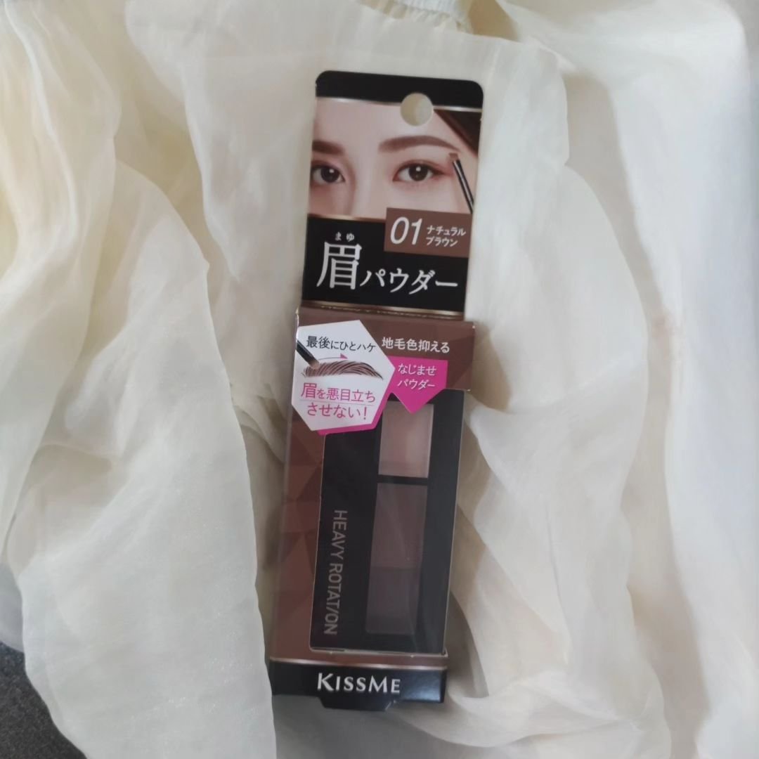 ナチュラルパウダーアイブロウ ナチュラルブラウン/ヘビーローテーション/パウダーアイブロウを使ったクチコミ（1枚目）