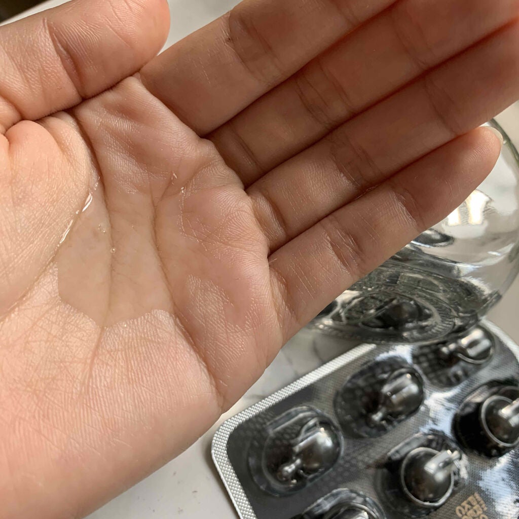 ヘアーオイル【シャイニーブラック】/ellips/ヘアオイルを使ったクチコミ(2枚目)