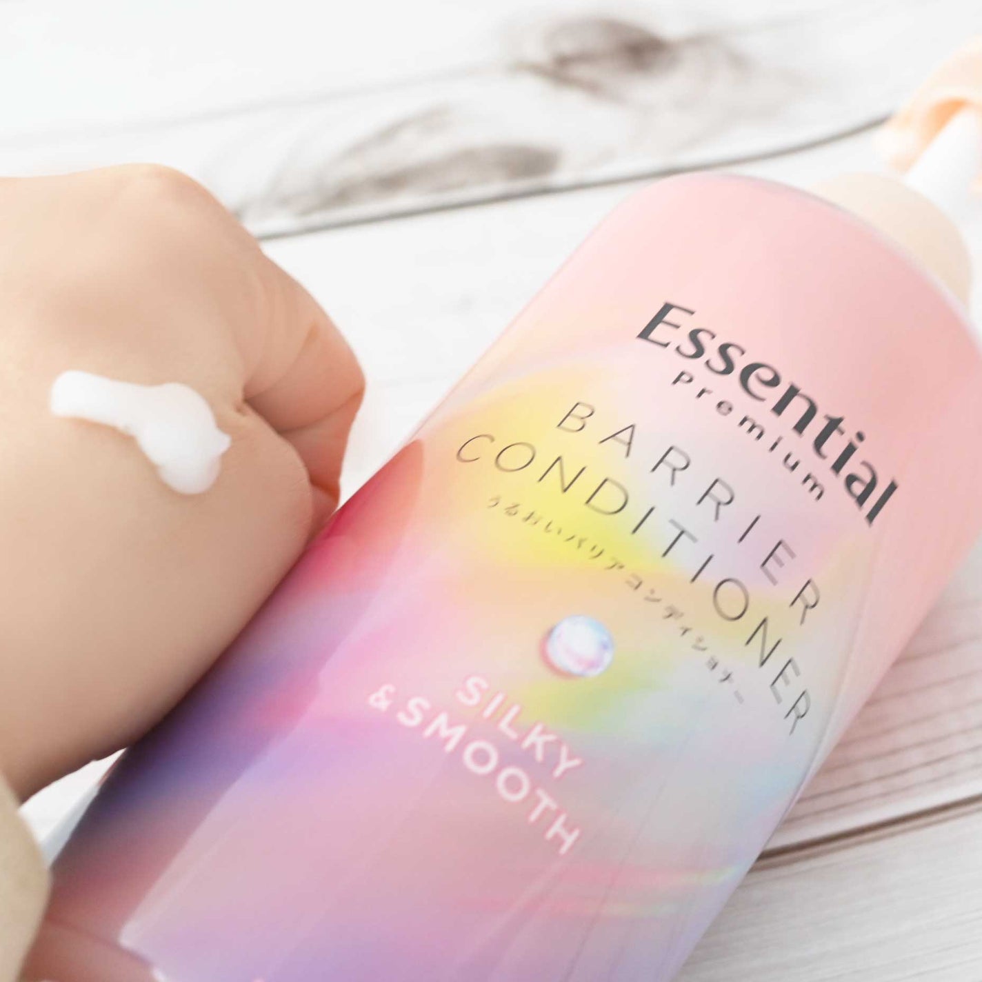 エッセンシャルプレミアム バリアシャンプー・コンディショナー シルキー&スムース/エッセンシャル/市販シャンプーを使ったクチコミ(5枚目)