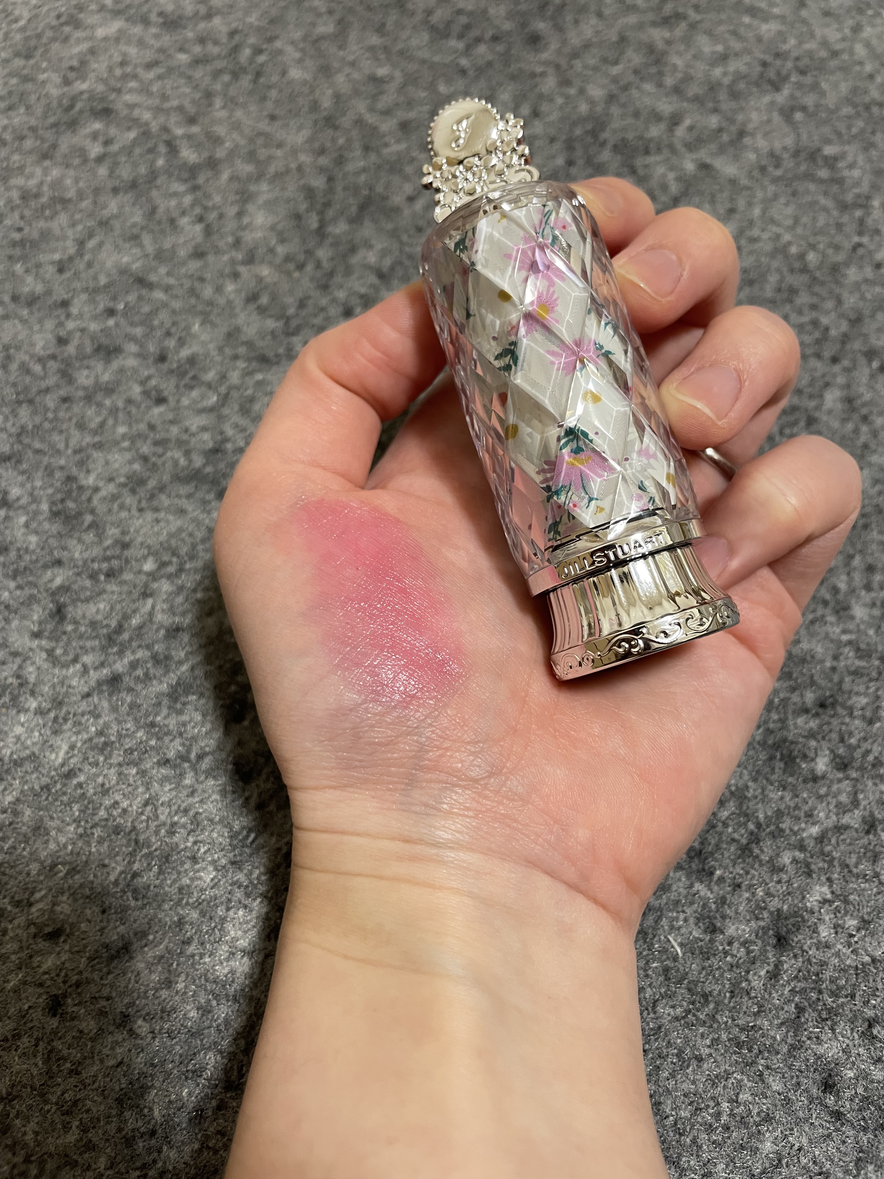 ジルスチュアート ブルーム リップ キャンディ 02 marguerite dream/JILL STUART/口紅を使ったクチコミ（1枚目）