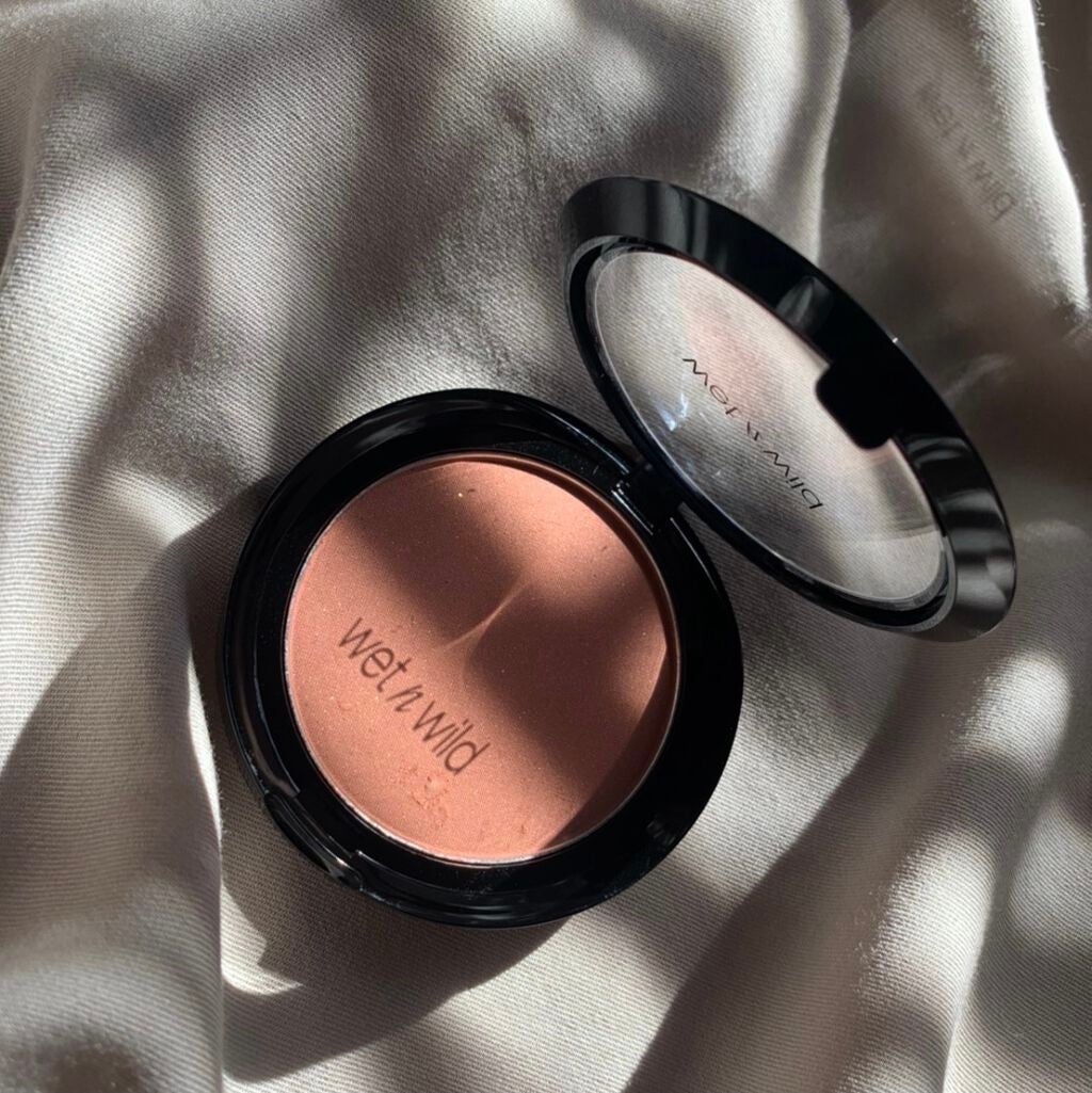 Color Icon Blush/wet 'n' wild/パウダーチークを使ったクチコミ(1枚目)