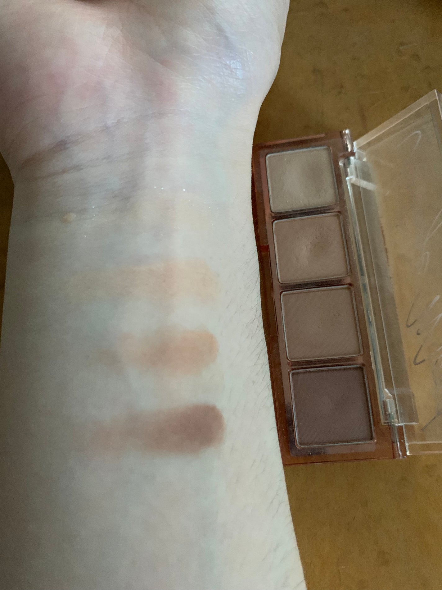 デイリーベーシックパレット/ネイチャーリパブリック/アイシャドウパレットを使ったクチコミ(4枚目)