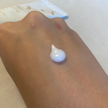 ユースキンhana ハンドクリーム ユズのクチコミ「ユースキンhanaハンドクリーム ユズ50g
めっちゃいい匂いです!
ゆずなのでさっぱりした.....」(2枚目)