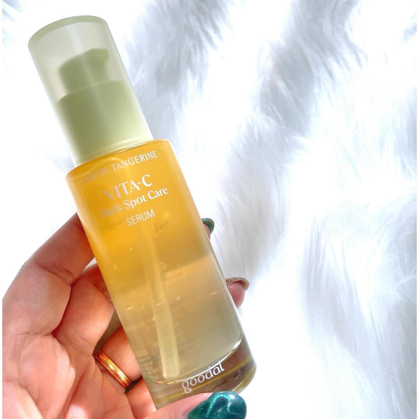 グリーンタンジェリン ビタC ダークスポットケアセラム/goodal/美容液を使ったクチコミ（2枚目）