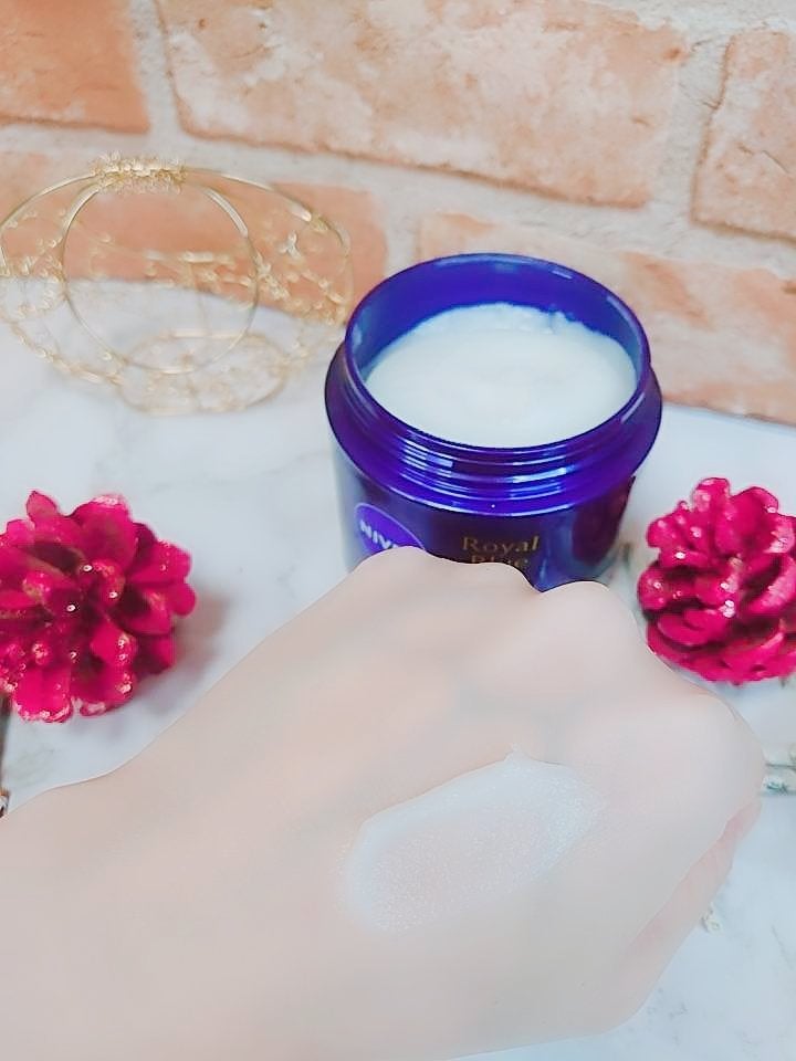 ニベア ロイヤルブルーボディクリーム うるおい密封ケア/ニベア/ボディクリームを使ったクチコミ(4枚目)