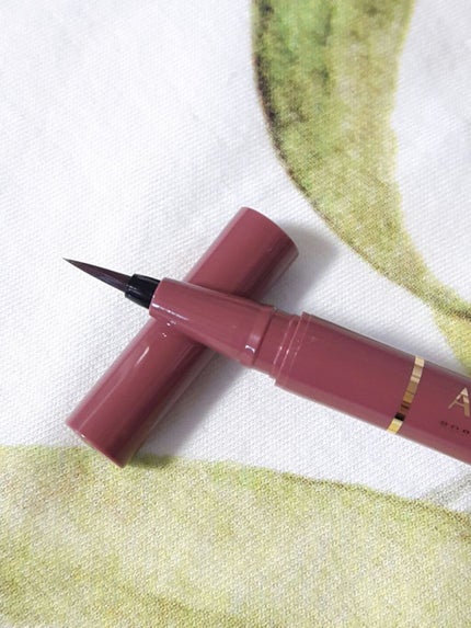 アヴァンセ ジョリ・エ ジョリ・エ リキッドアイライナー/アヴァンセ/リキッドアイライナーを使ったクチコミ(4枚目)