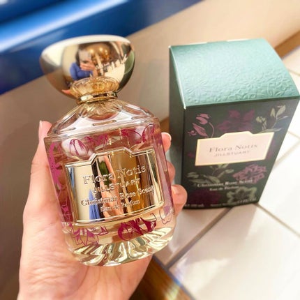 クリスマスローズ オードパルファン&ハンドクリーム /Flora Notis JILL STUART/その他キットセットを使ったクチコミ(1枚目)