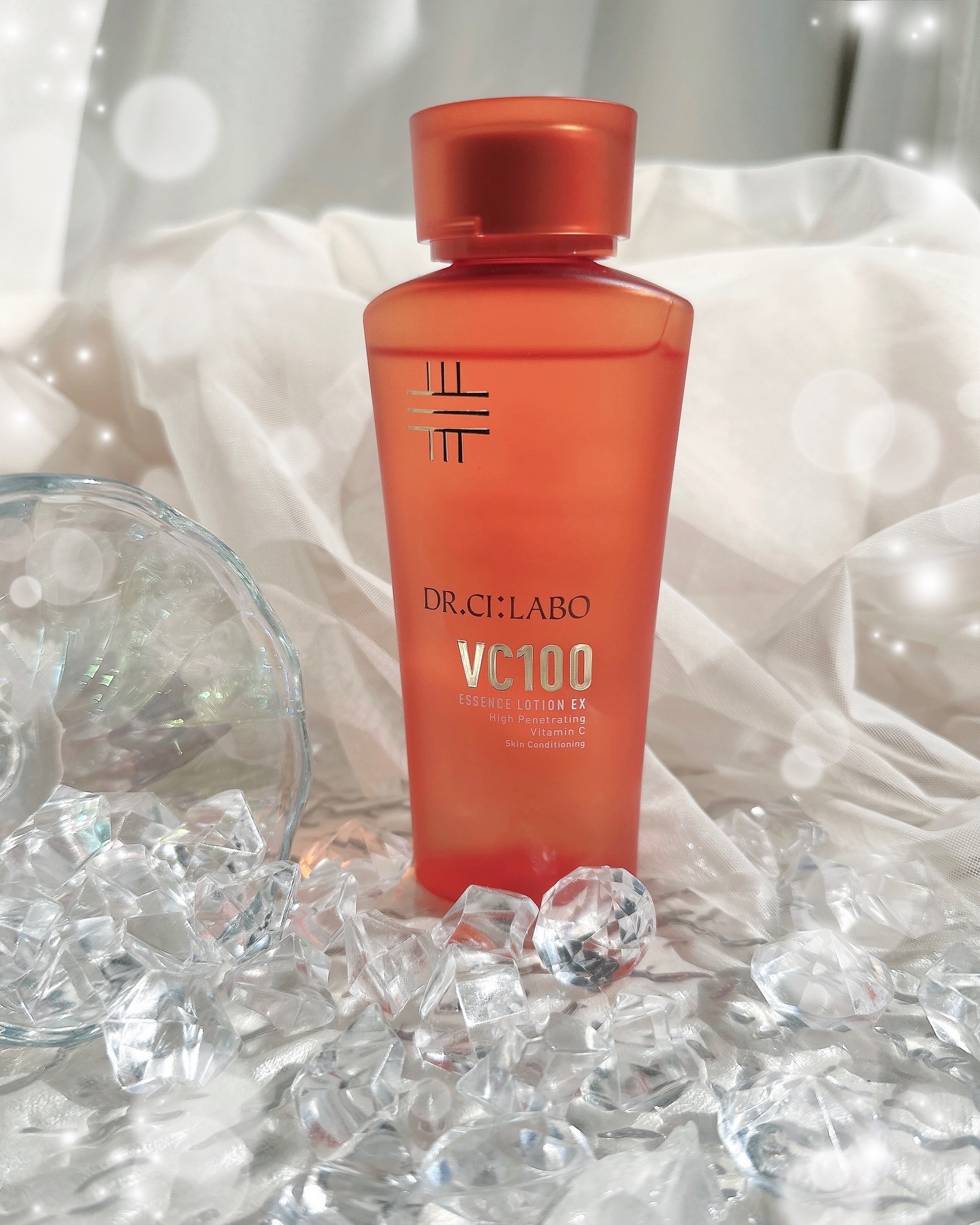 〈ドクターシーラボ®〉

VC100 エッセンスローション EX

@drcilabo_official 

ビタミンC化粧水といえばドクターシーラボー
100兆個（1回の使用量あたり概算値）
の高浸透（角層まで）
ビタミンC （パルミチン