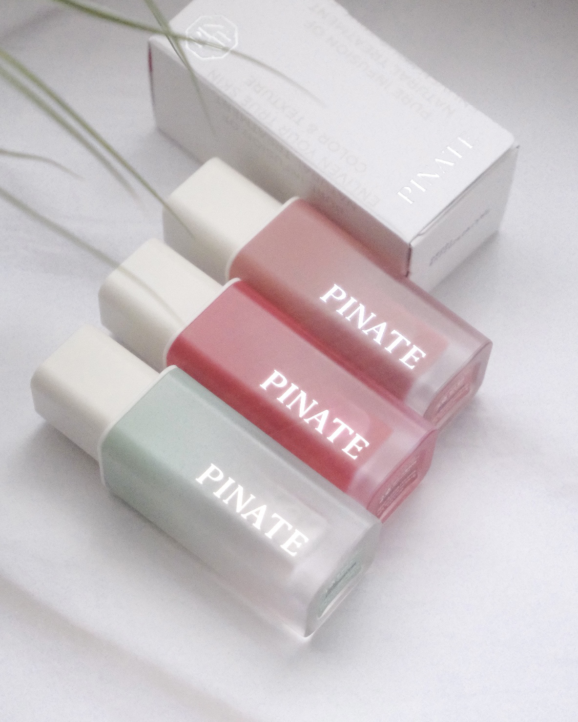 ナチュラルブルームリップオイルセラム 3色セット/PINATE/リップグロスを使ったクチコミ（1枚目）