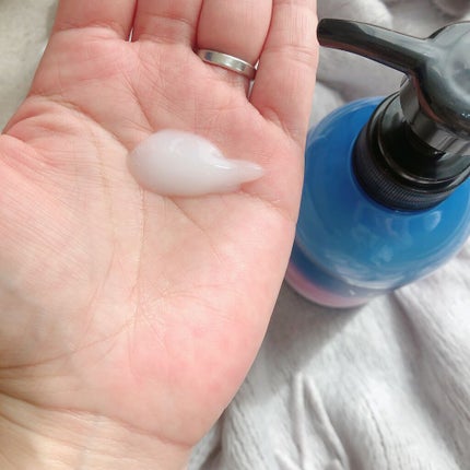 カームナイトリペアシャンプー/トリートメント/YOLU/市販シャンプーを使ったクチコミ(3枚目)