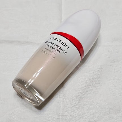 エッセンス スキングロウ ファンデーション 140 Porcelain/SHISEIDO/リキッドファンデーションを使ったクチコミ(2枚目)