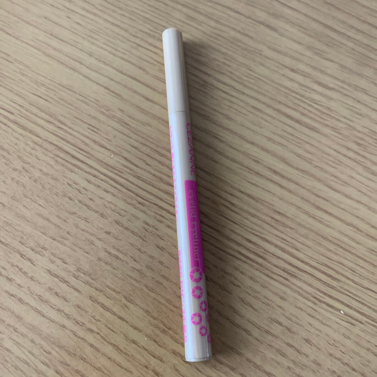 描くふたえアイライナー/CEZANNE/リキッドアイライナーを使ったクチコミ(1枚目)