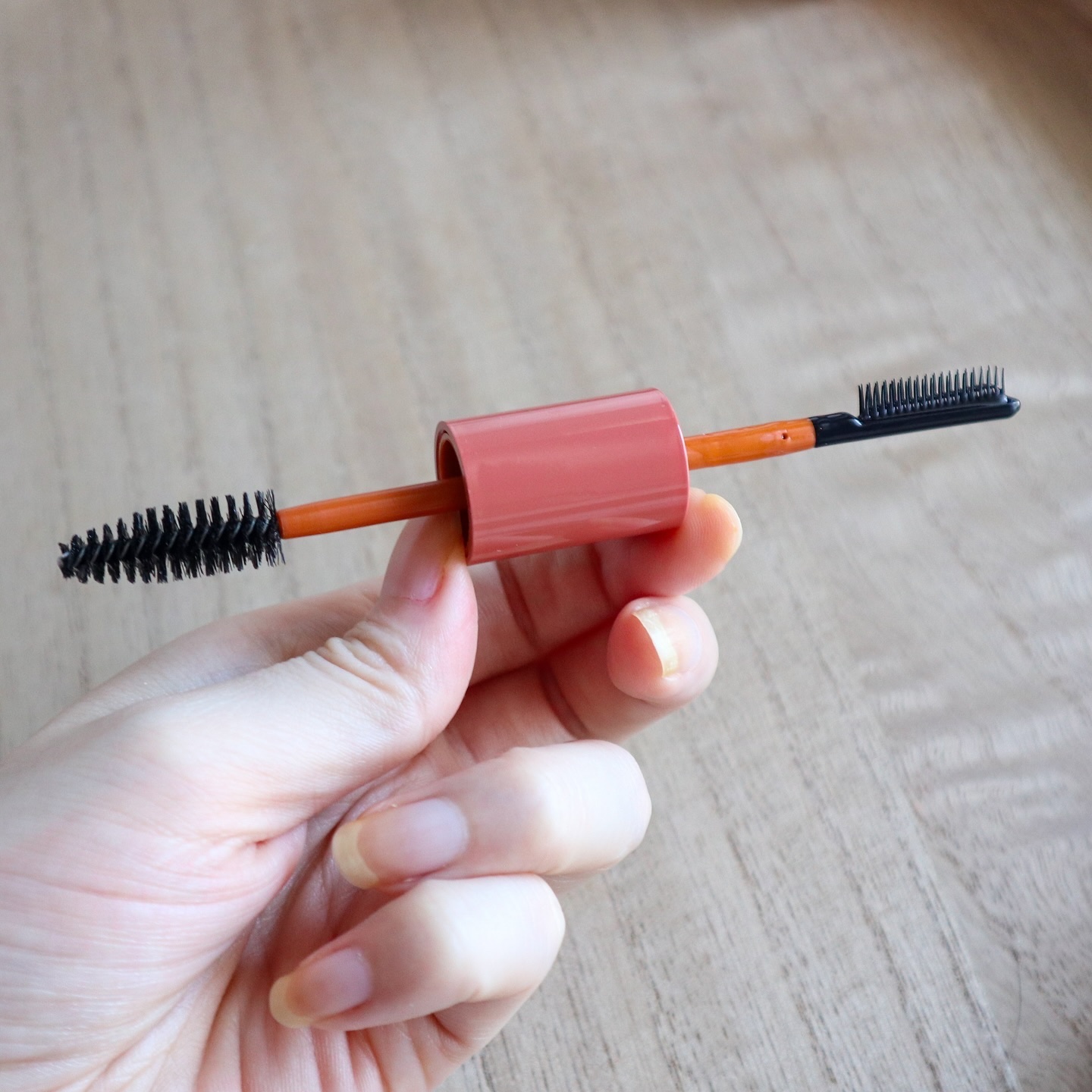 ハードフィックスヘアマスカラ/narka/その他スタイリングを使ったクチコミ（3枚目）