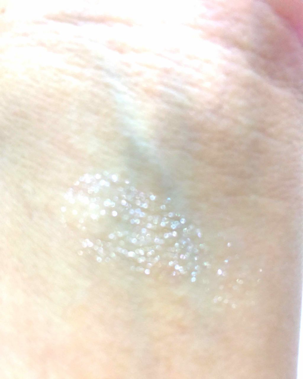 DIAMOND BOMB/FENTY BEAUTY BY RIHANNA/パウダーハイライトを使ったクチコミ（3枚目）