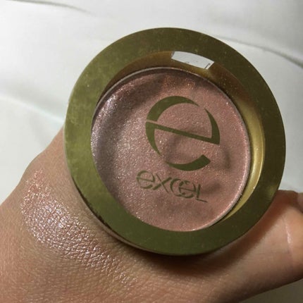 シャイニーシャドウ N SI04ヌードピンク/excel/単色アイシャドウを使ったクチコミ(1枚目)