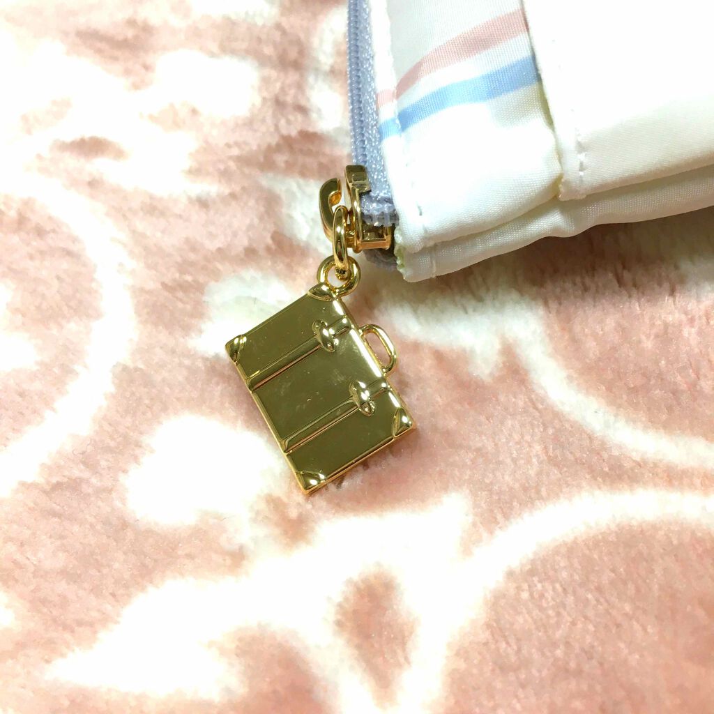 K@Boeing 787 on LIPS 「#サニタリーポーチサニタリーポーチ難民の方に参考になれば。可愛..」(2枚目)