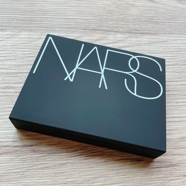 ライトリフレクティング プリズマティックパウダー/NARS/プレストパウダーを使ったクチコミ（2枚目）