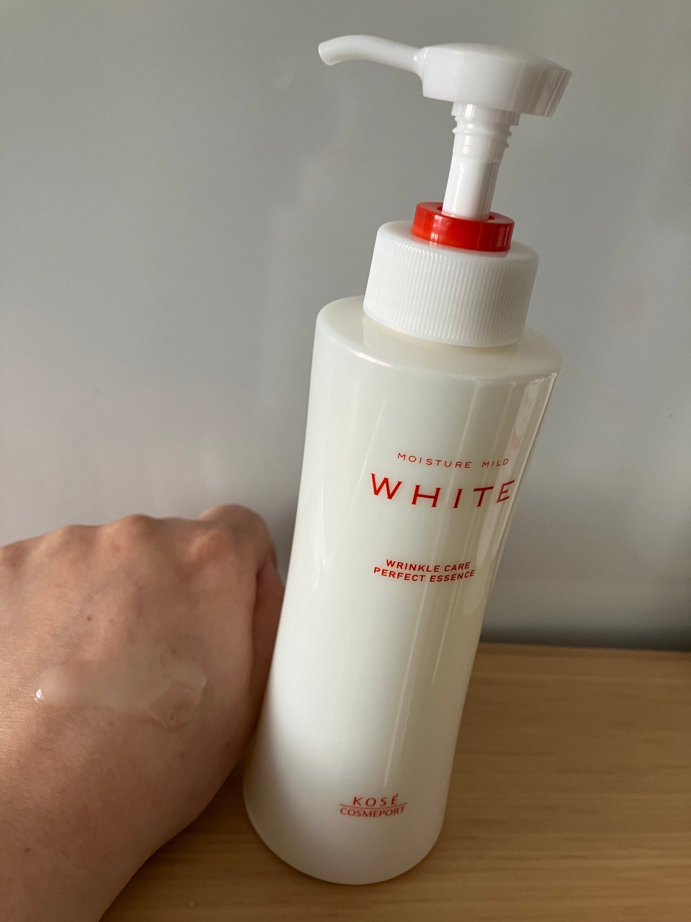 モイスチュアマイルドホワイトリンクルケア パーフェクトエッセンス/モイスチュアマイルド ホワイト/オールインワン化粧品を使ったクチコミ(3枚目)