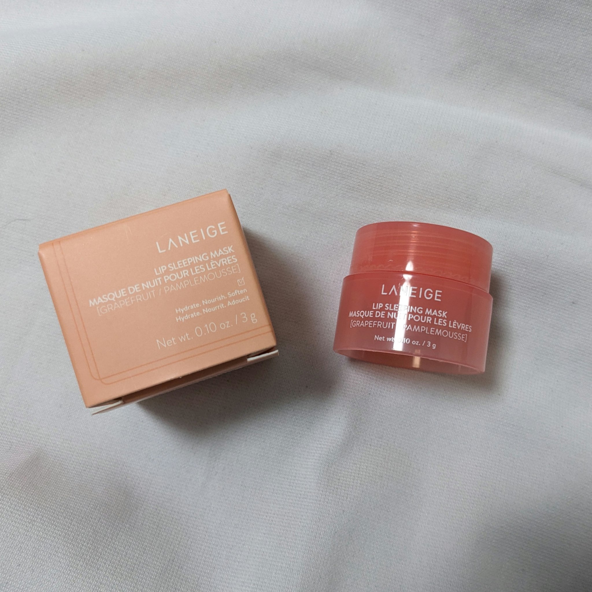 LANEIGE　リップ スリーピングマスク　グレープフルーツ

こちらも美的の付録〜
寒くなるとどうしても唇がガサガサになっちゃうので丁度良かった^^

一晩塗らなくても塗ってしばらく経つと皮が剥けてきれいな唇になります！
ですが、私は唇か