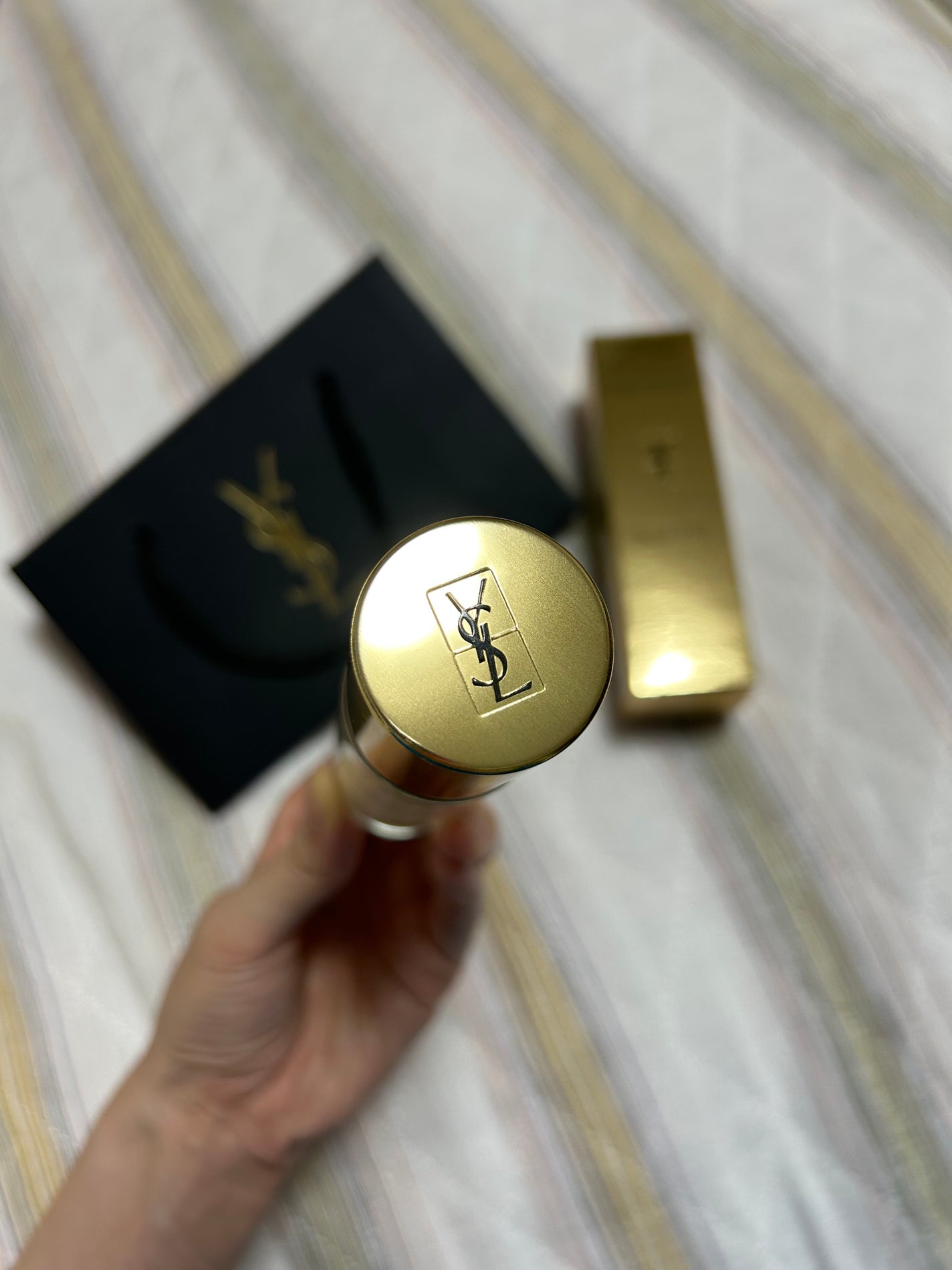 ラディアント タッチ ブラープライマー/YVES SAINT LAURENT BEAUTE/化粧下地を使ったクチコミ(3枚目)