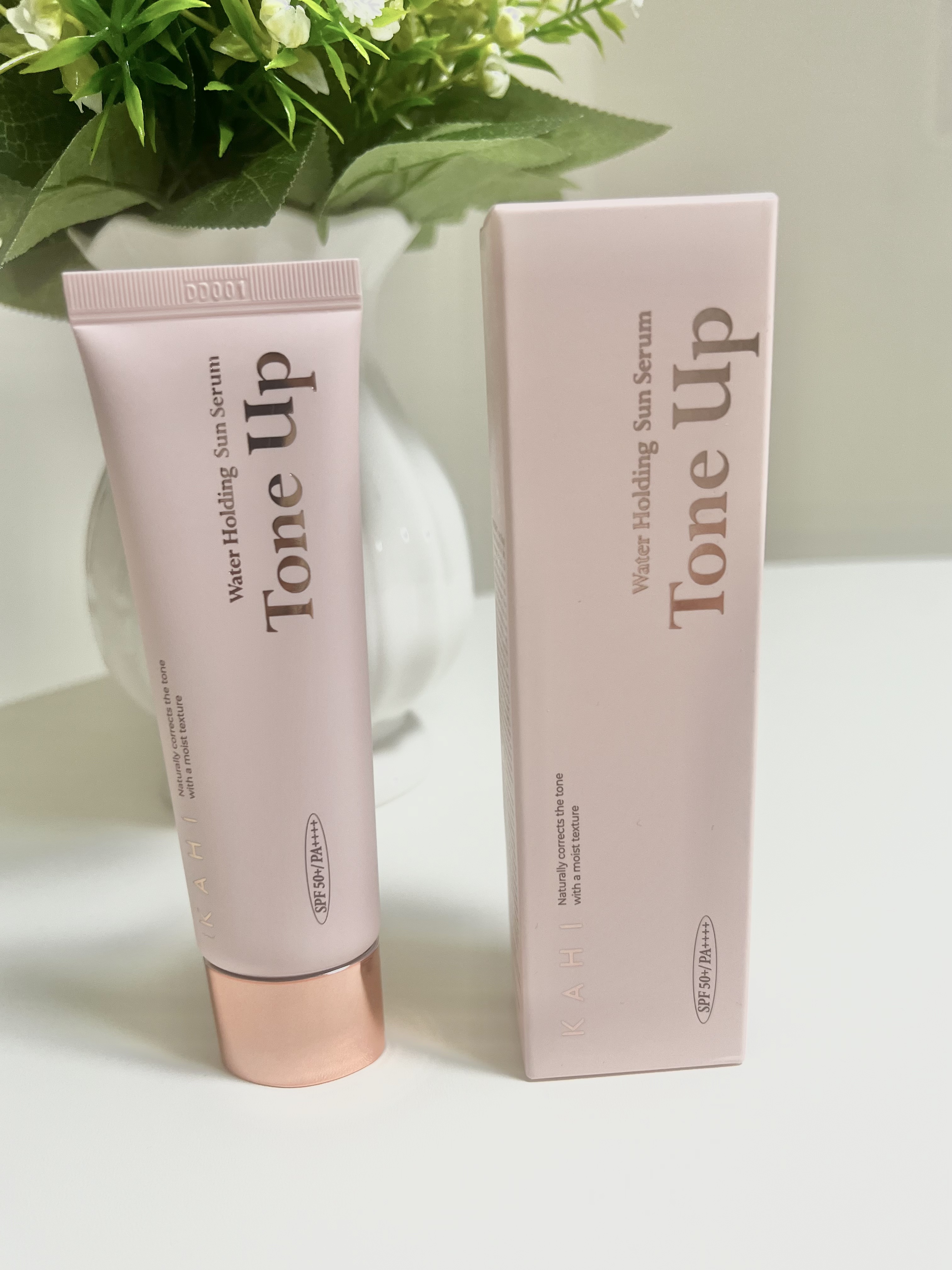 ウォーターホールディングトーンアップサンセラム/KAHI/日焼け止めローションを使ったクチコミ（1枚目）