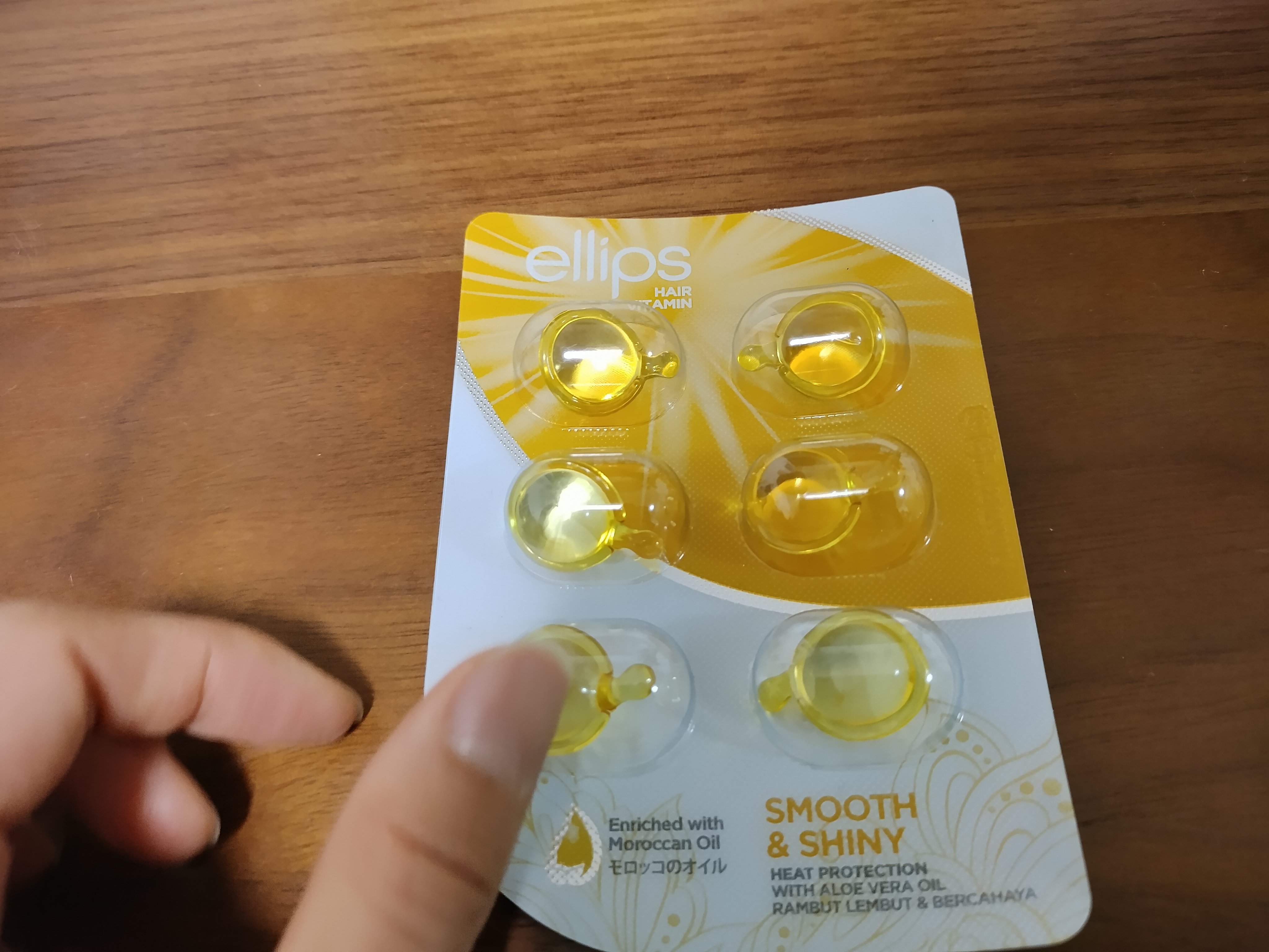 ヘアーオイル【スムース＆シャイニー】 シートタイプ 6粒/ellips/ヘアオイルを使ったクチコミ（3枚目）